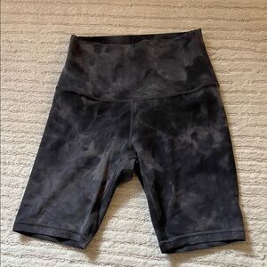 Women's lululemon Black Tie-Dye Shorts